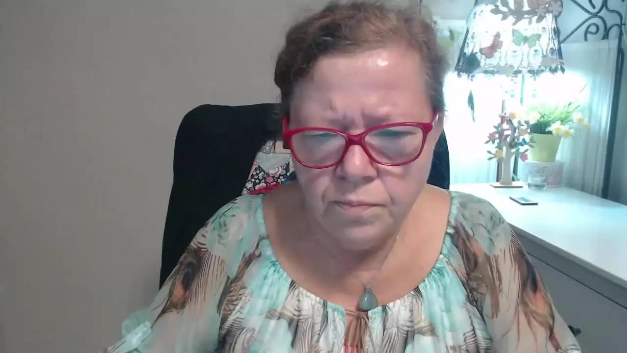 AdeleeModel on Streamray
