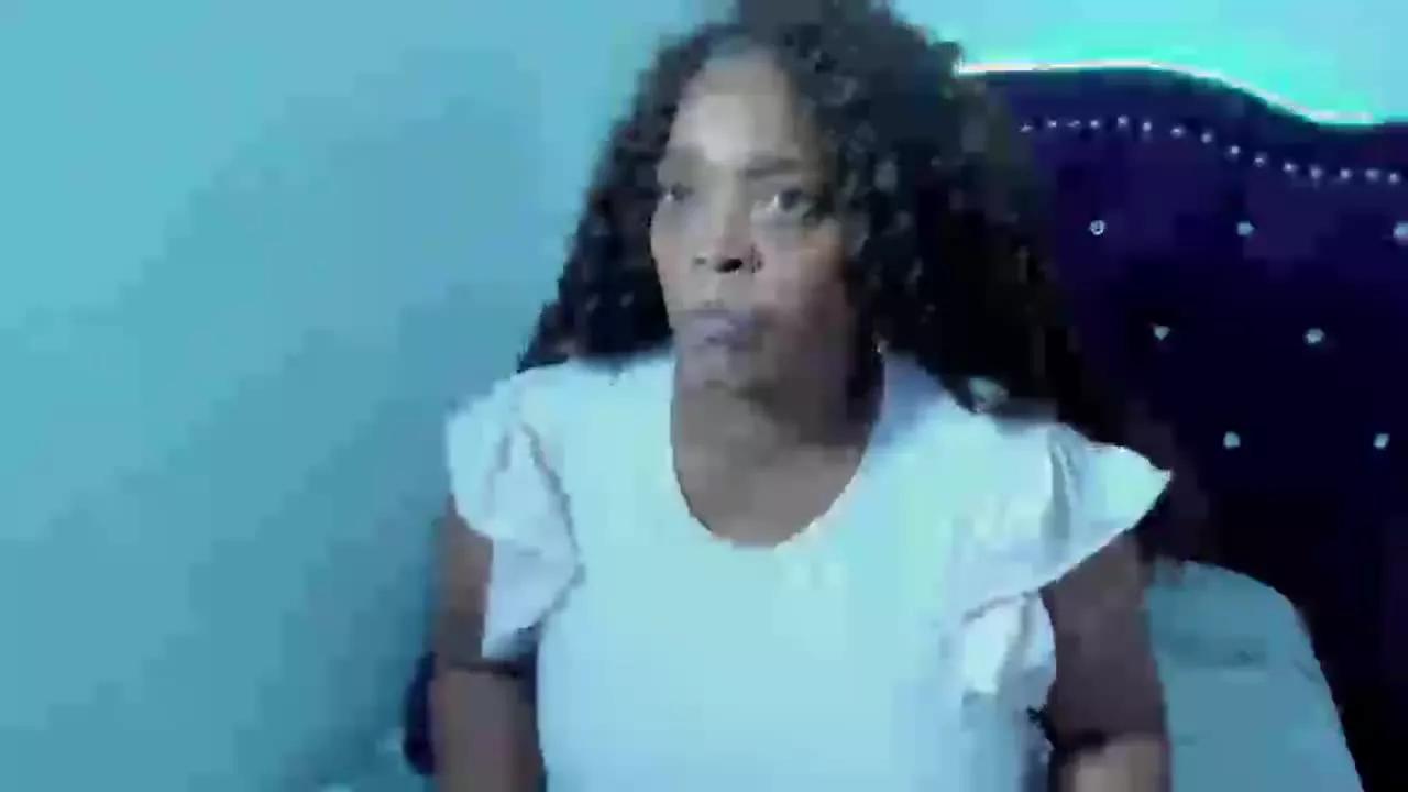AinaEbonyMilf webcams show profile image 