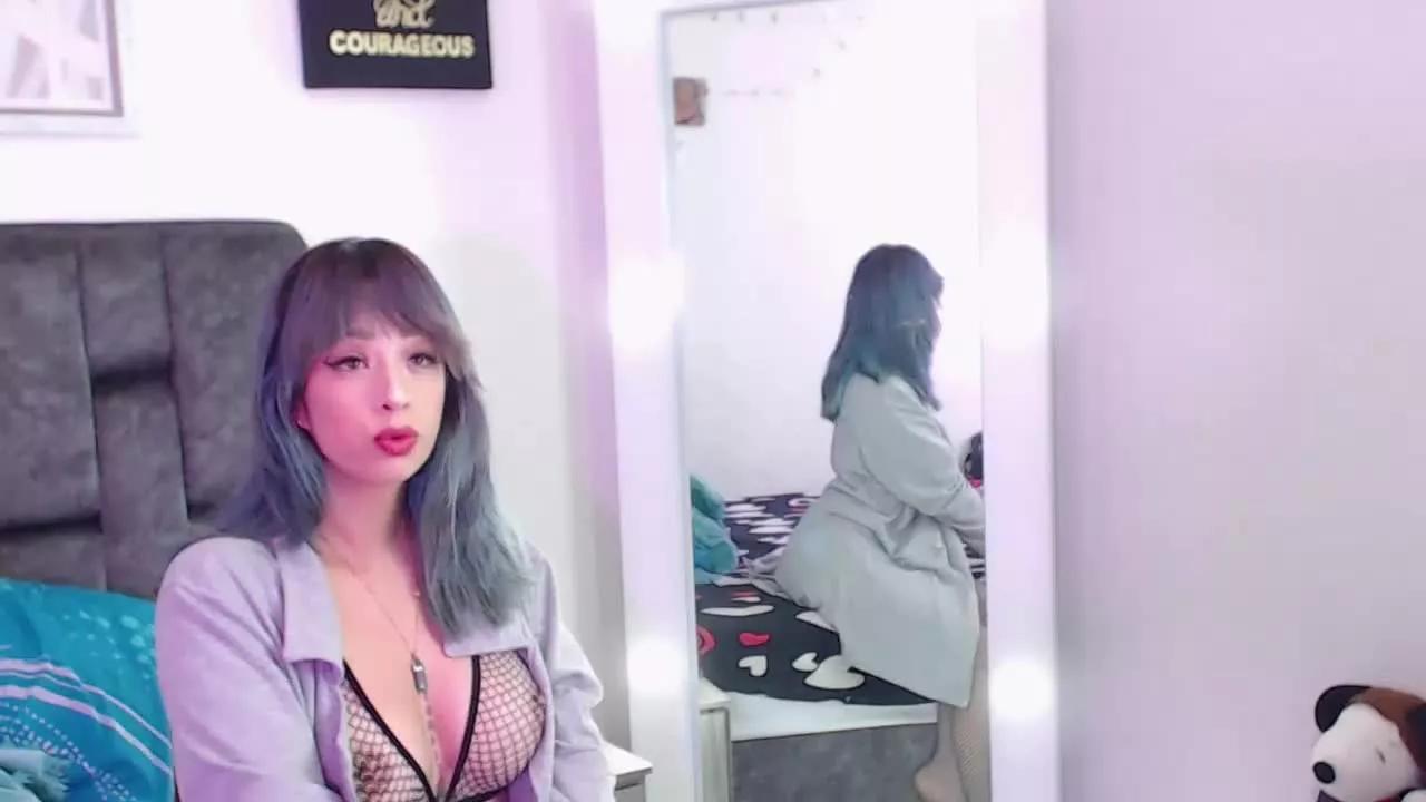 Allison_petite from Streamray