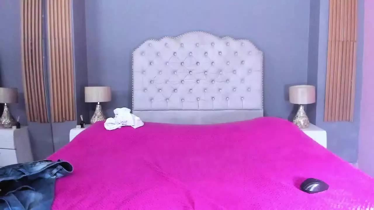 AriaSexyHot from Streamray