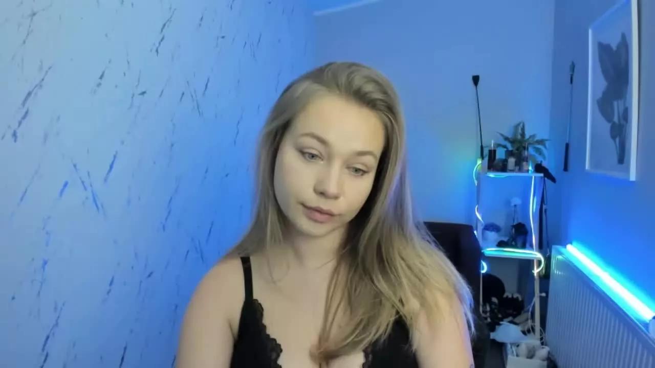 bambiHOLLY from Streamray