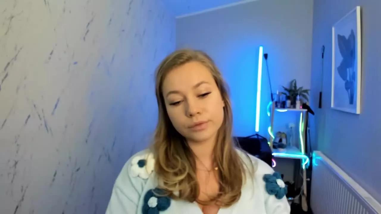 BambiHOLLY webcams show profile image 