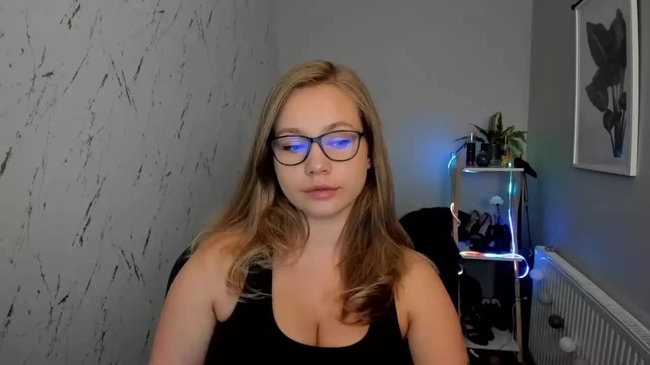 bambiHOLLY from Streamray