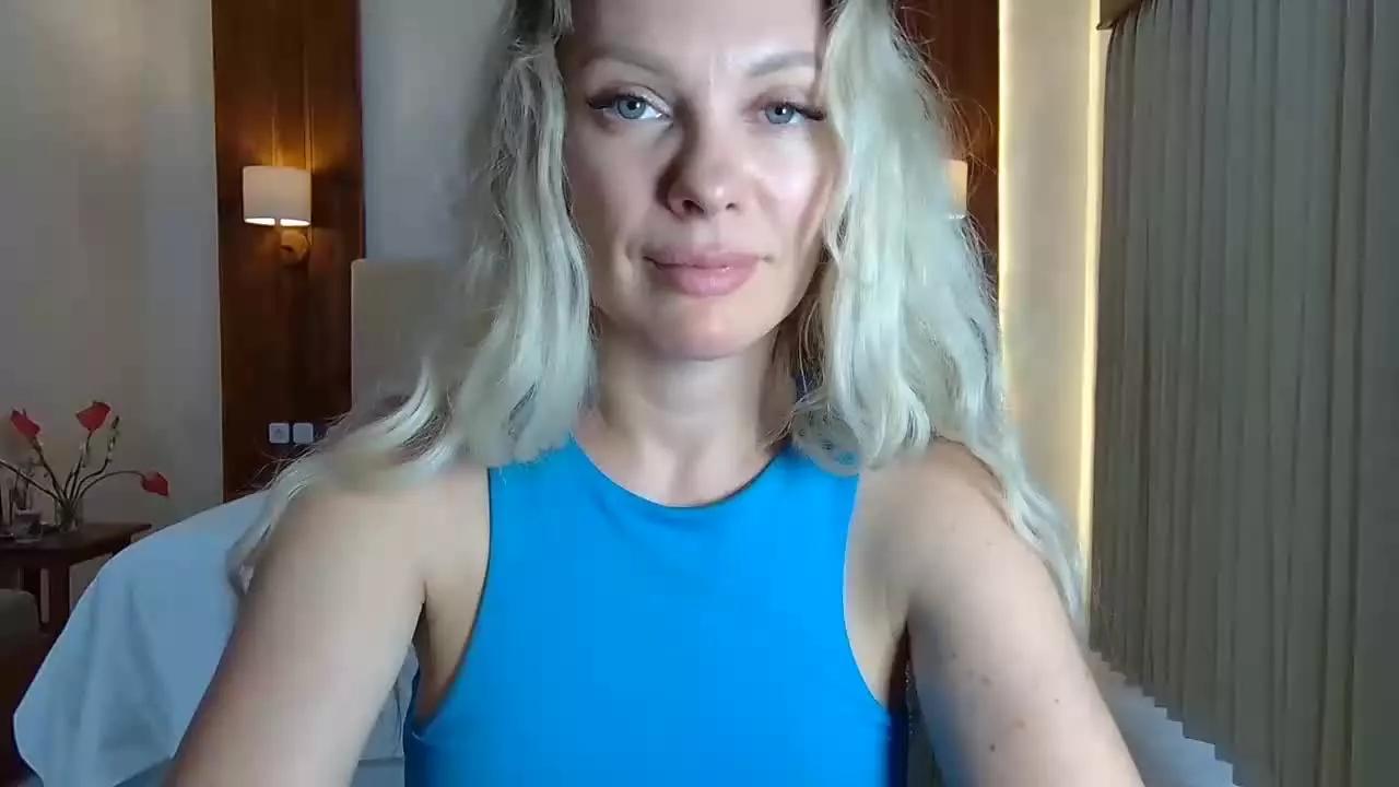 Beautifulkollettee webcams show profile image 