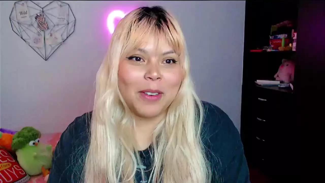 EllieAutumn from Streamray