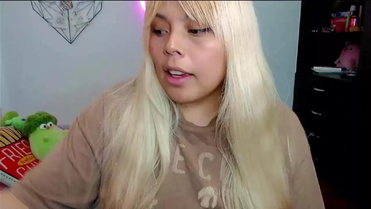 EllieAutumn from Streamray
