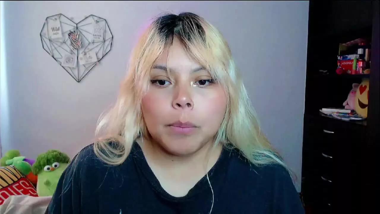 EllieAutumn from Streamray