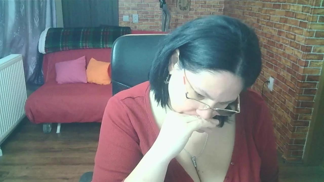 hellen37 from Streamray