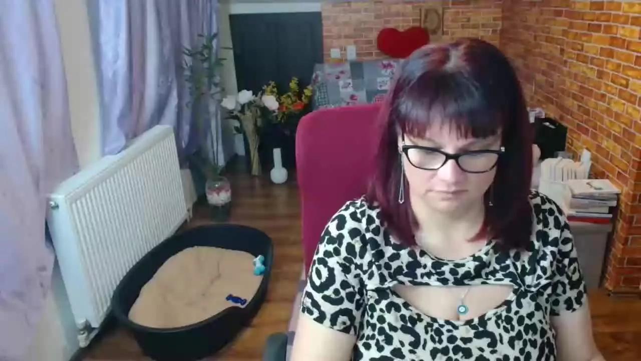 hellen37 from Streamray