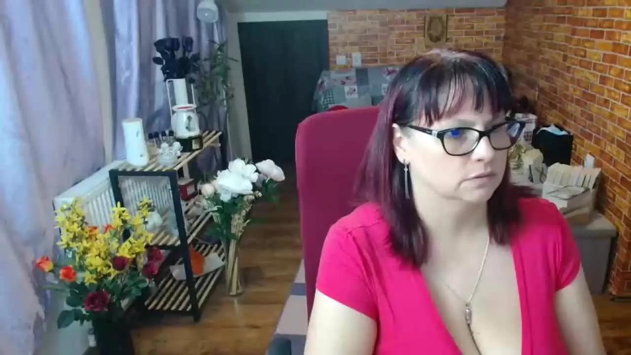 hellen37 from Streamray