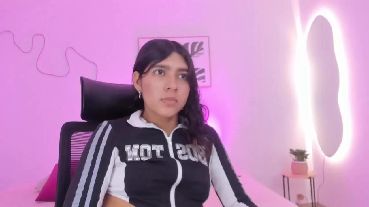 Kitty_Rosse from Streamray