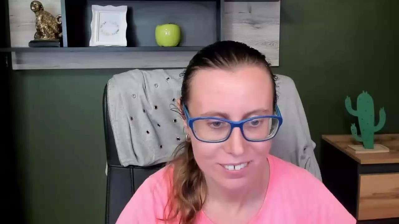 LizzySparkle from Streamray