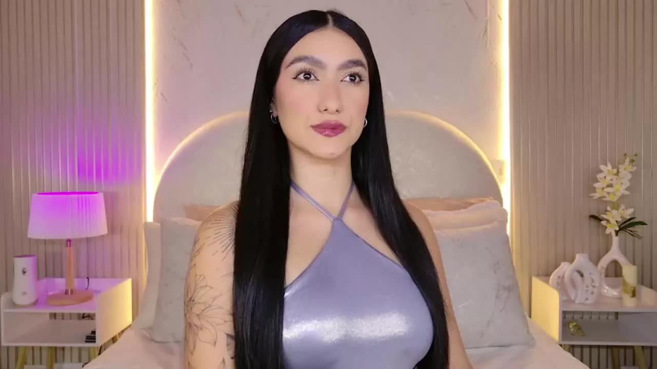 ManuelaHall webcams show profile image 