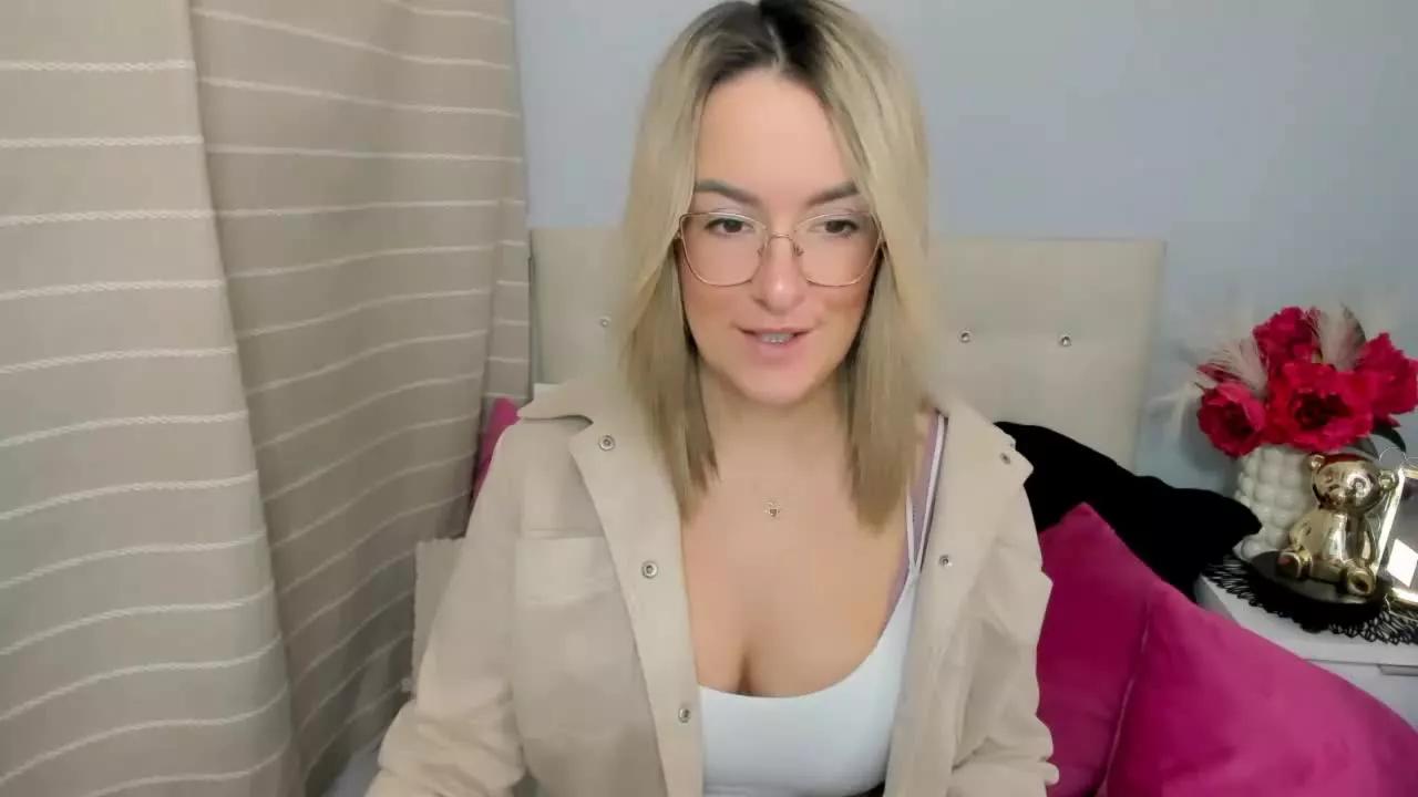 MollyFlowers from Streamray