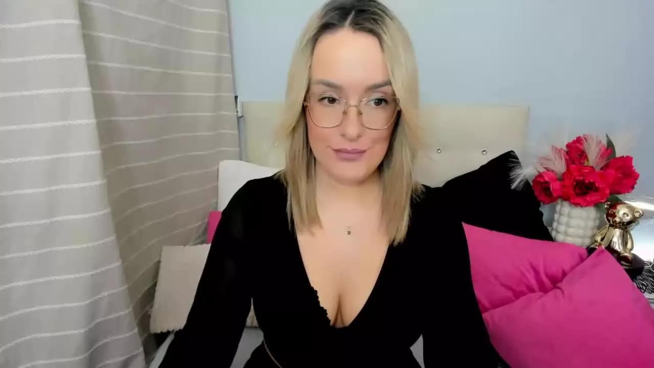 MollyFlowers from Streamray