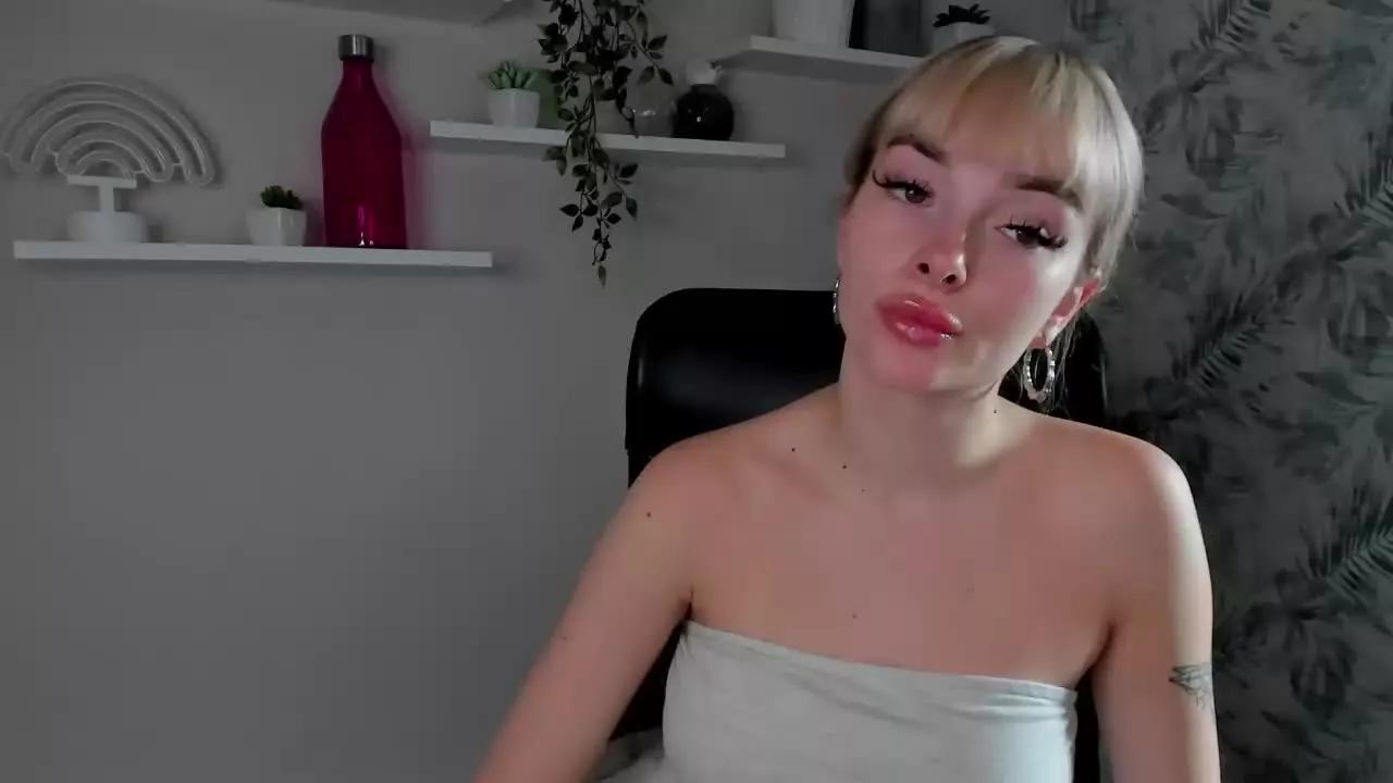 PollyDesire from Streamray