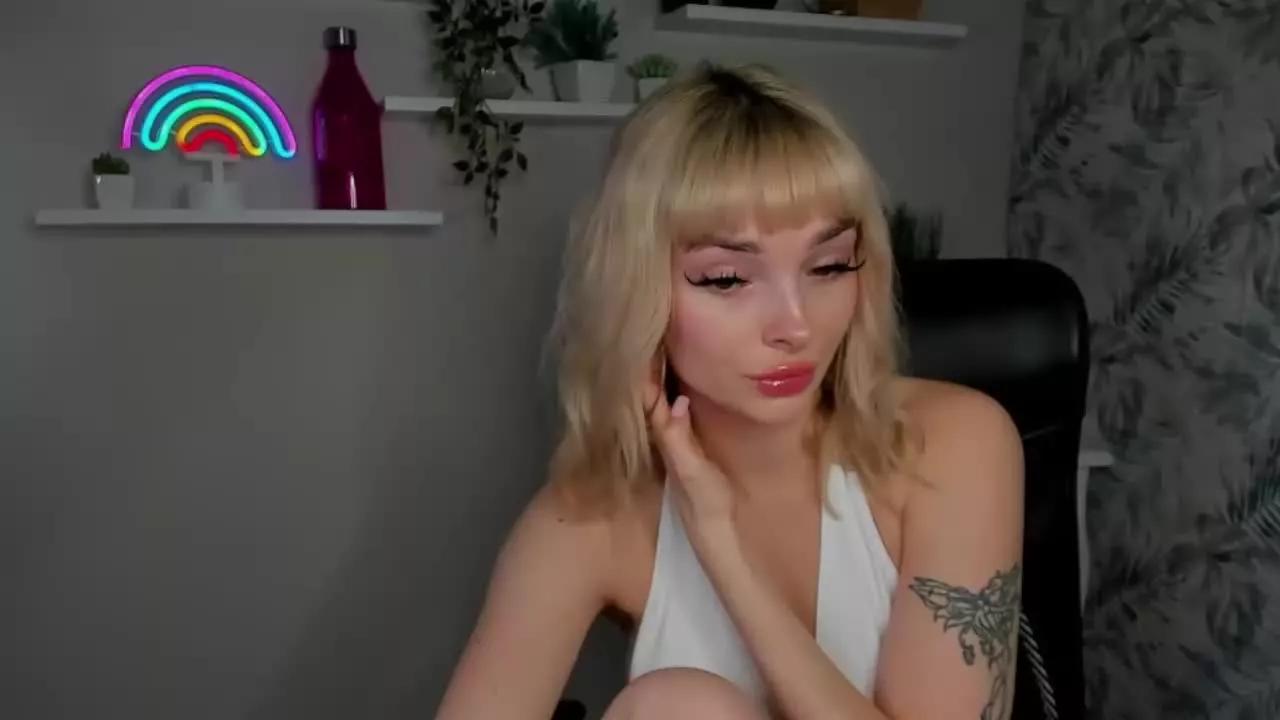 PollyDesire from Streamray