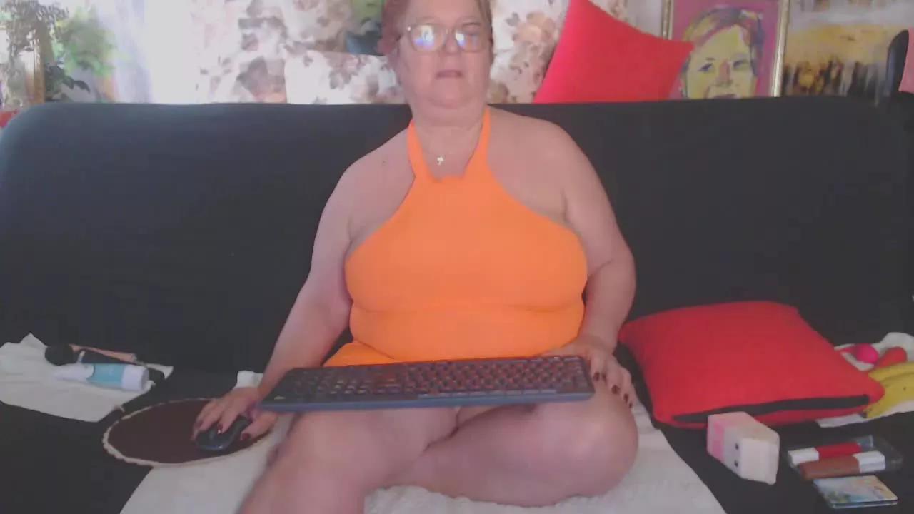 QueenPammy from Streamray