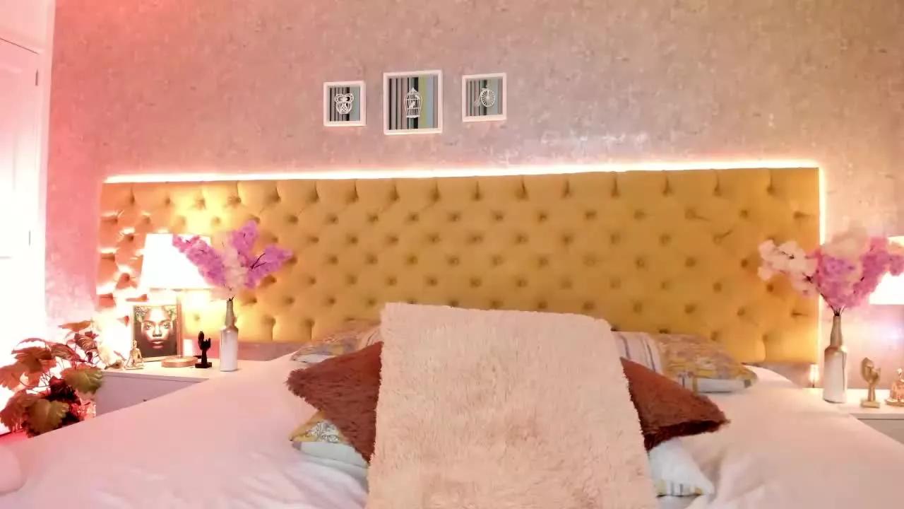 SaraWolff from Streamray