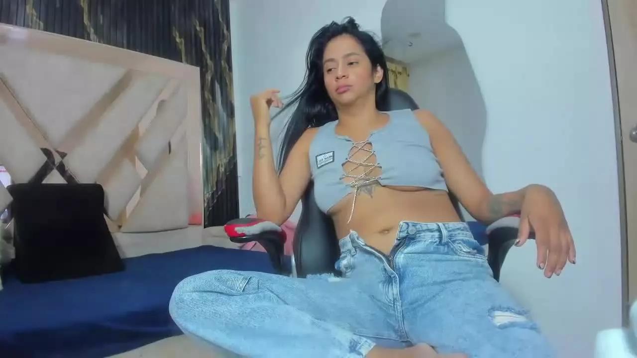 SarayJones from Streamray
