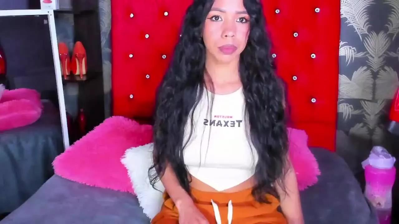 SelenaHot from Streamray