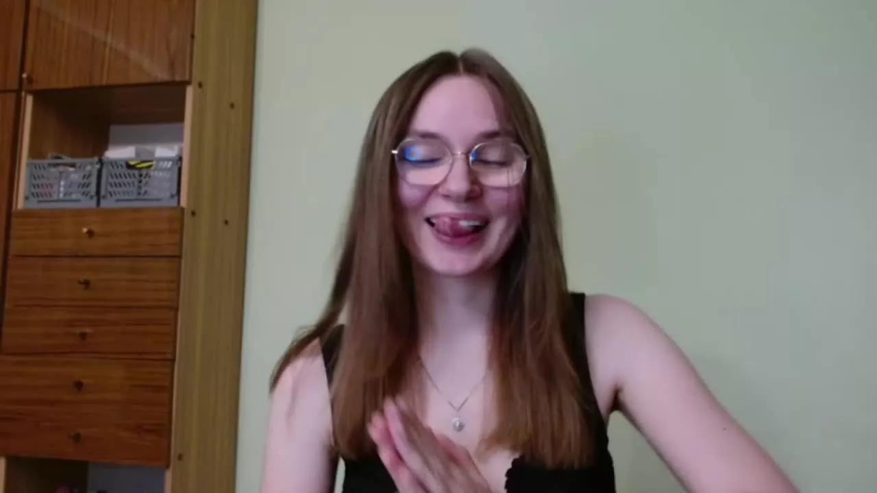 TastyELLYY webcams show profile image 