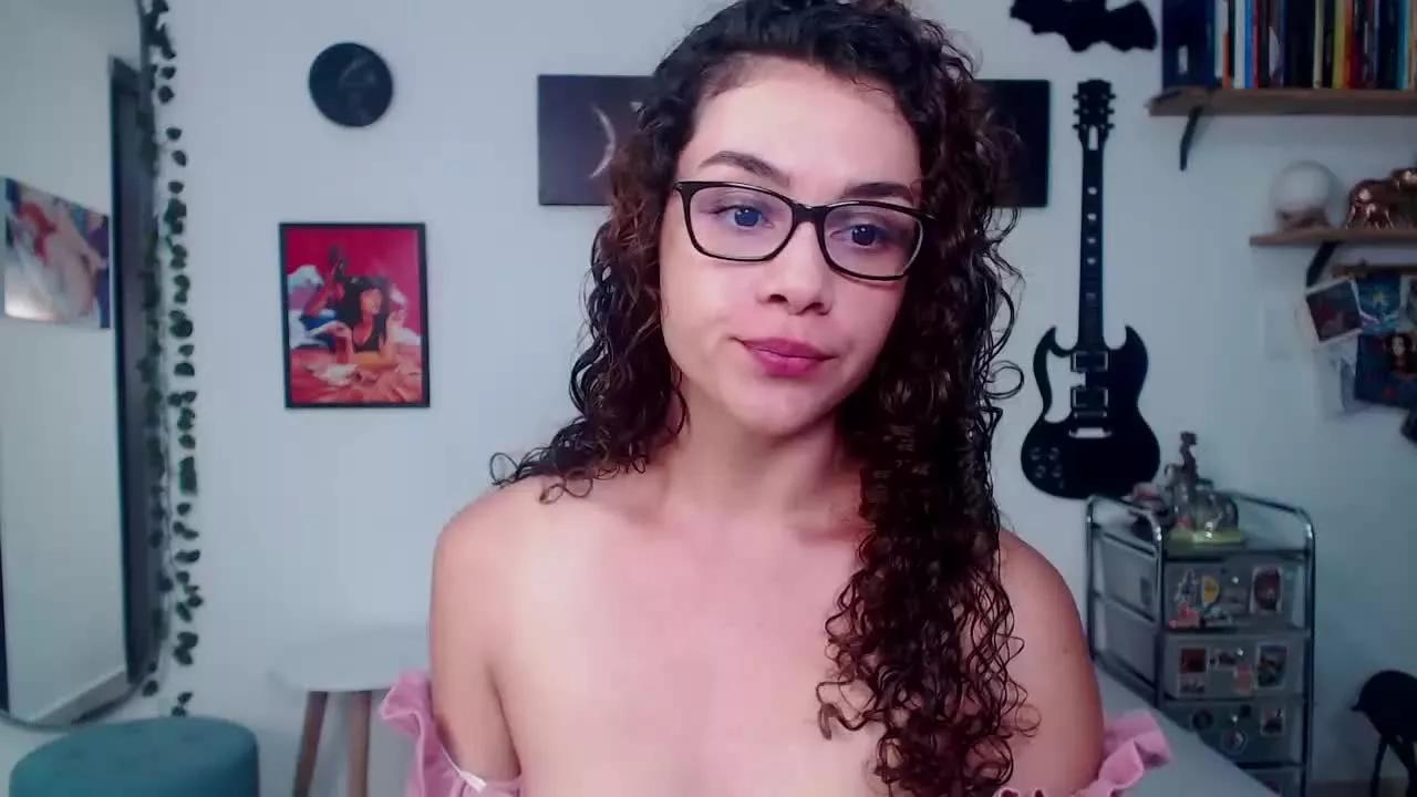 TinnyFoxxy from Streamray