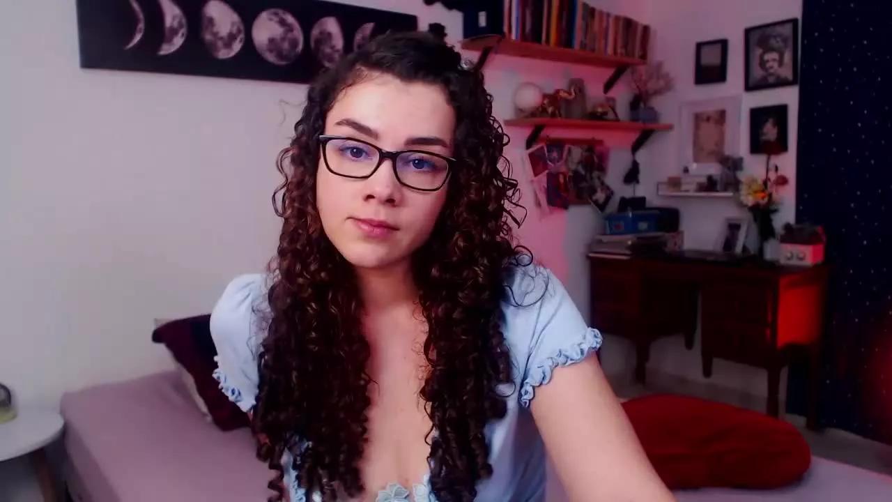 TinnyFoxxy from Streamray