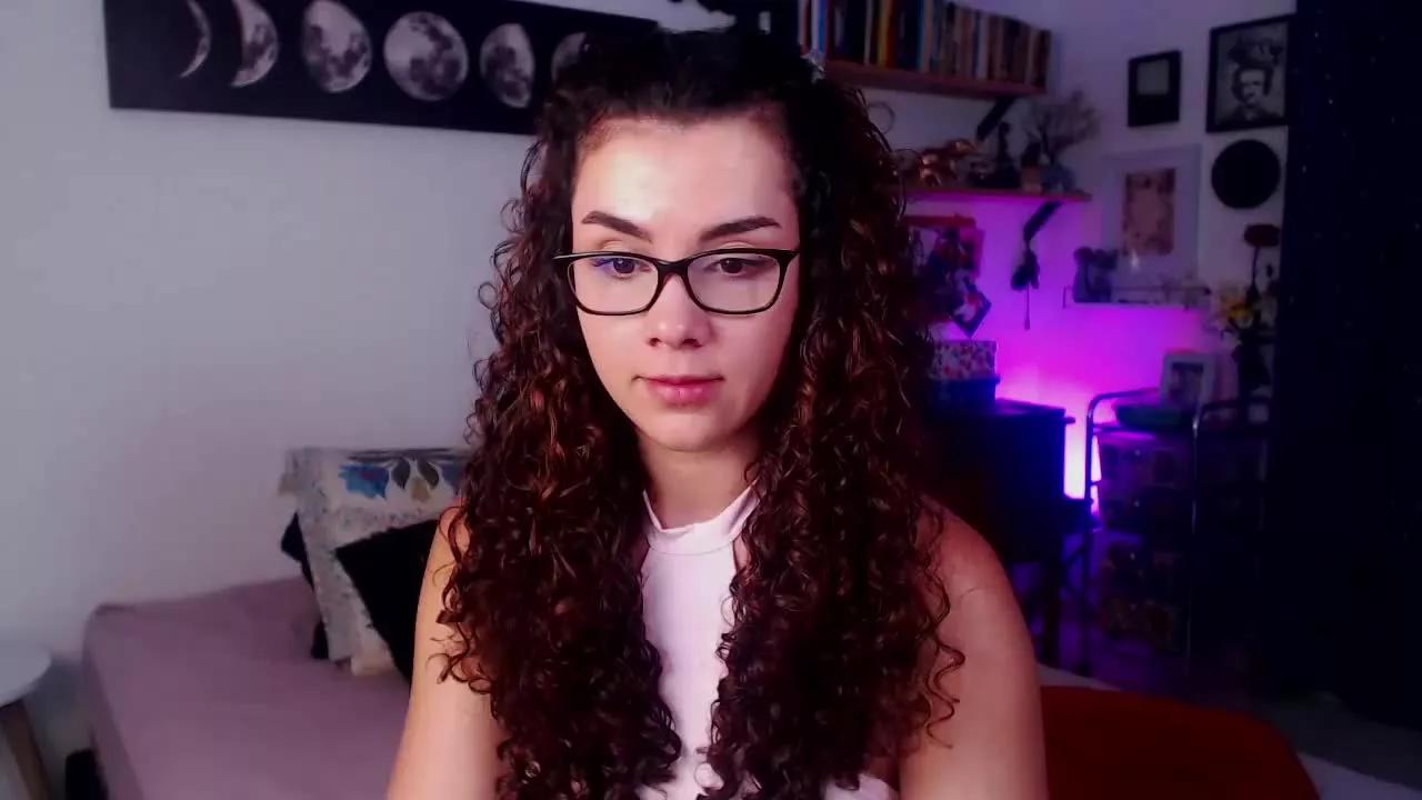 TinnyFoxxy from Streamray