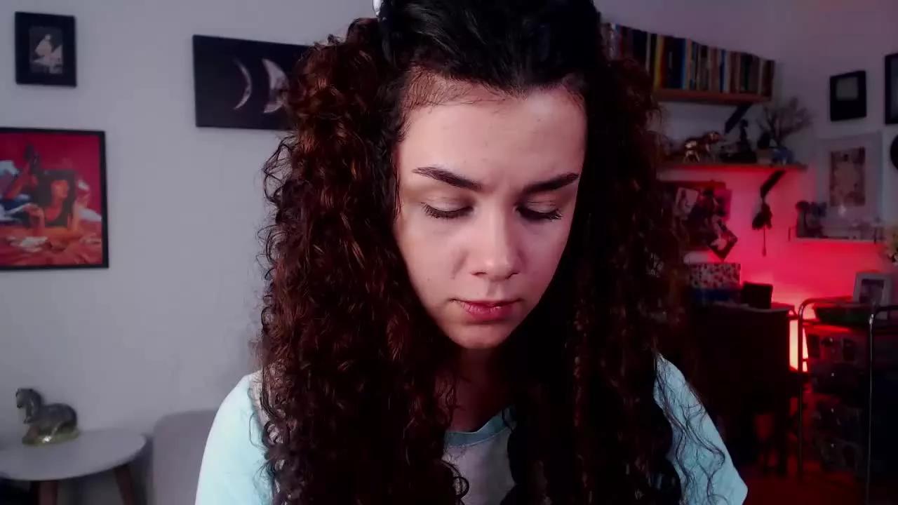 TinnyFoxxy from Streamray