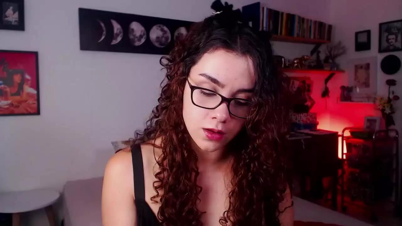 TinnyFoxxy from Streamray