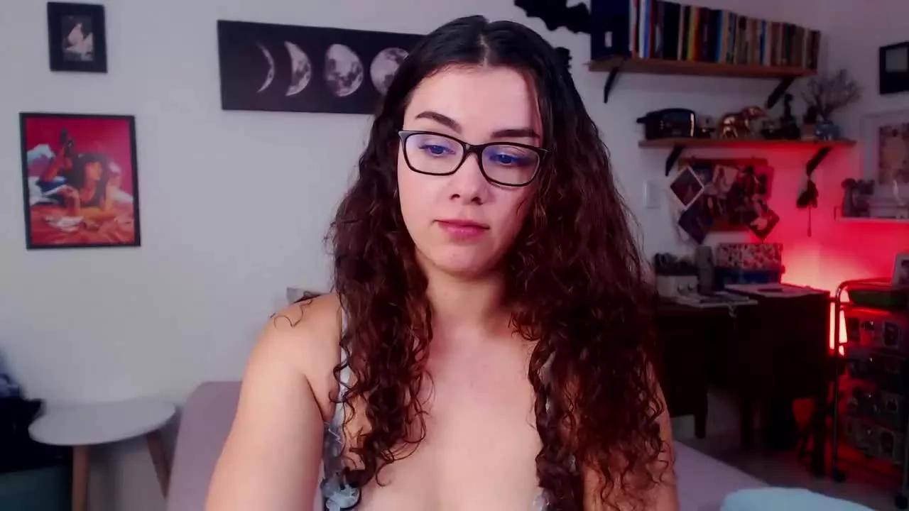 TinnyFoxxy from Streamray