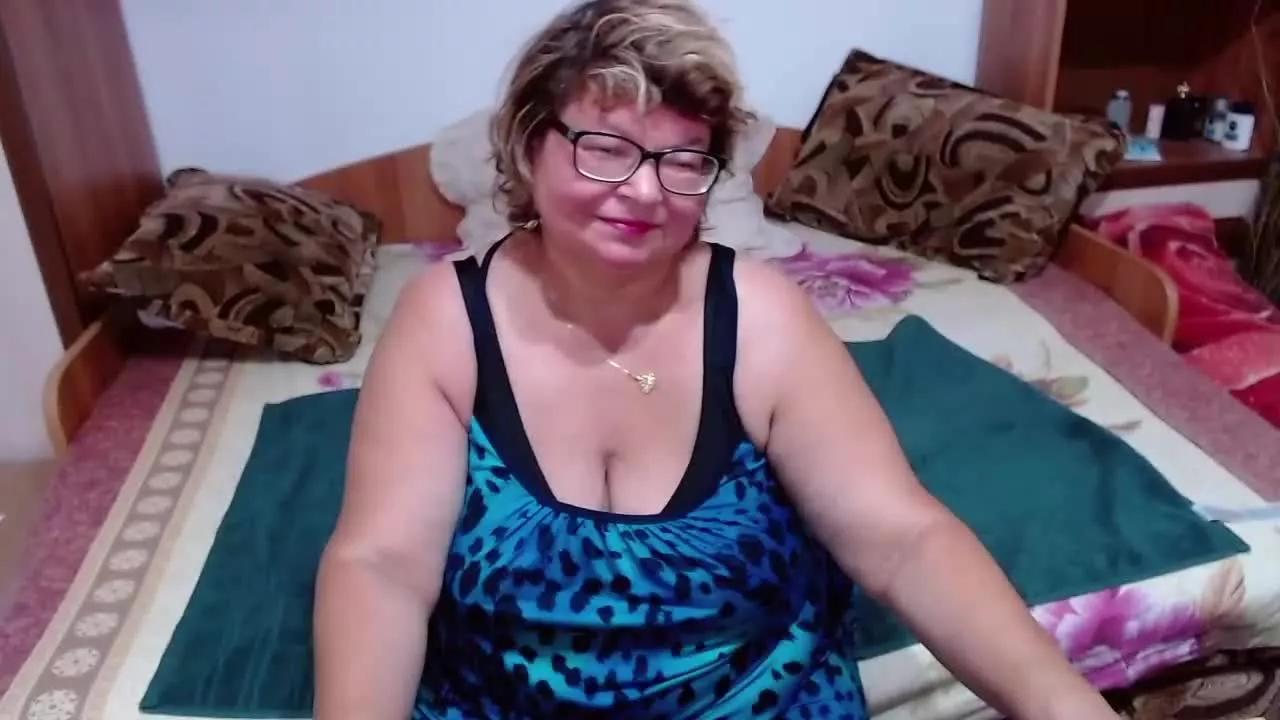 UrSweetKarina webcams show profile image 