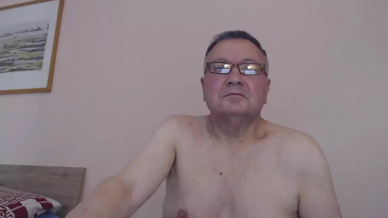 YOU6me webcams show profile image 