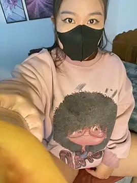 --Lyly-- from StripChat