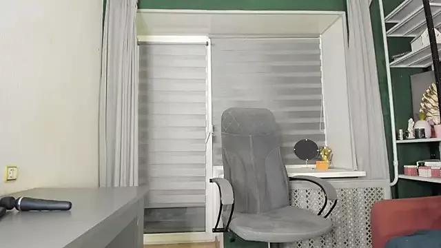 -Aariella- from StripChat