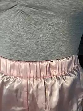-Alisa from StripChat is Freechat