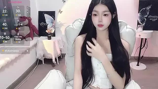 -EEBABY from StripChat