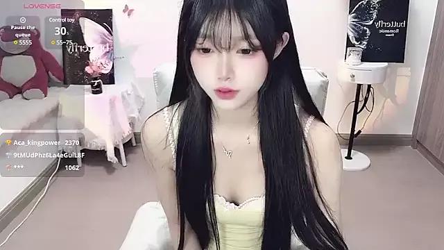 -EEBABY from StripChat is Freechat