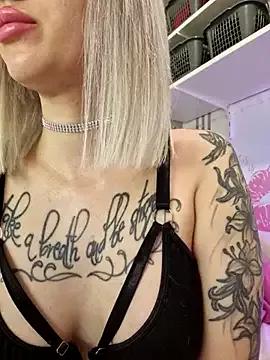 -Gina- from StripChat is Freechat