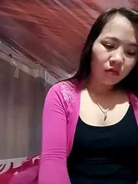 -Lanaa- from StripChat is Freechat