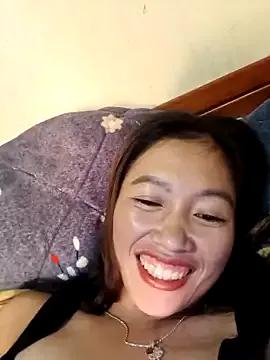 -Paige- from StripChat is Freechat