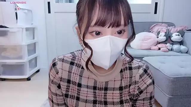 -YURiMARU- webcams show profile image 