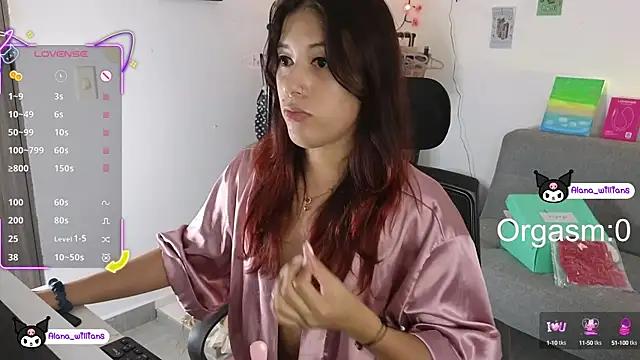 1Alana_W from StripChat