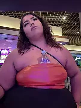 1n0nlythroat from StripChat