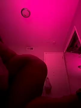 1n0nlythroat webcams show profile image 