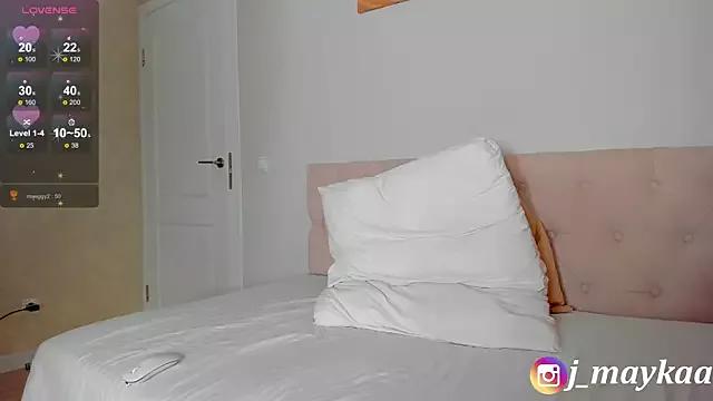 1YourDream1 from StripChat is Freechat