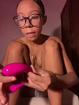 2001Sofisweet from StripChat