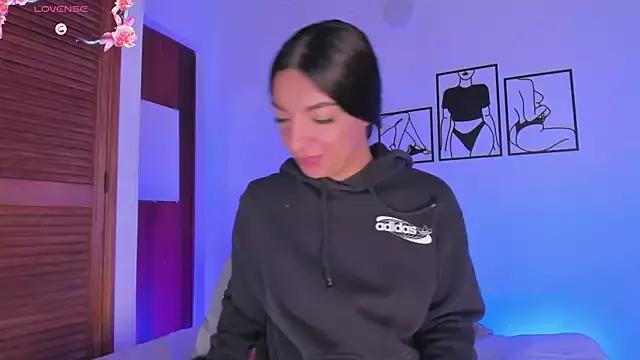 777AylinZ from StripChat