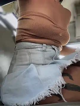 __IRIS__ from StripChat